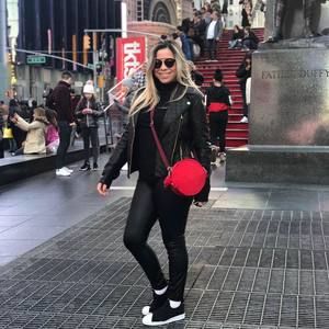 Meet your Posher, Fernanda